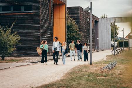 Studieninfotag an der Alanus Hochschule Ausstellung Alfter