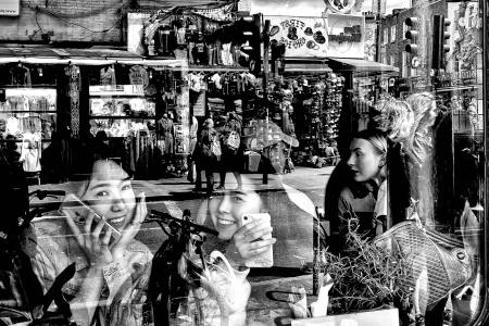Through the Window. Fotografien von Sam Benari, Cambridge, UK Ausstellung Bremen
