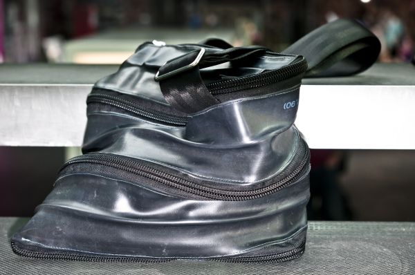 WEIHNACHTSMARKT: Kissen von ELYSION, Taschen von Gertrud, Bilder, Bcher, Schmuck u.a.