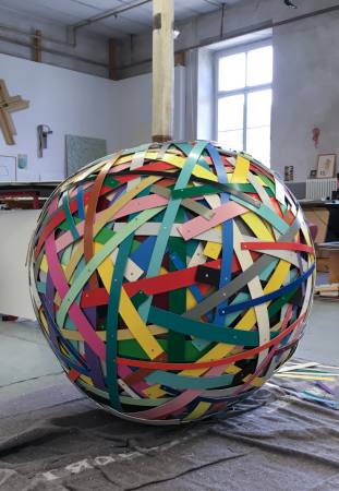 sch�n bunt hier
