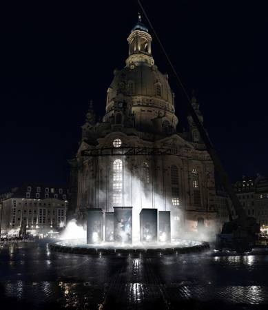 Kami Dresden - Medien-Ikonen in Trnengas Ausstellung Dresden