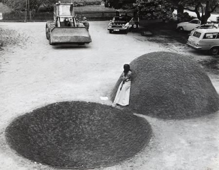 Searching for the Shapes Within Ausstellung Berlin